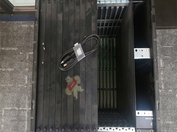 TRICONEX 8111机架 (2) Triconex 8111