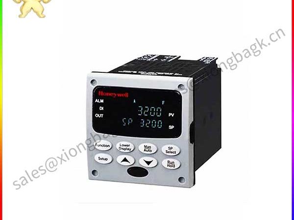 UDC2500-CE-0A00-200-00000-00-0